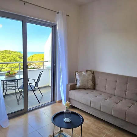 Modern Amenity-rich In Durres Apartment
